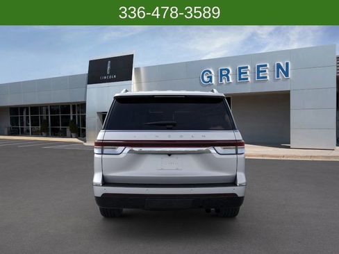 New 2024 Lincoln Navigator L Reserve image 5