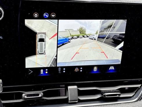Used 2025 Chevrolet Equinox RS w/ Safety and Technology Package FWD image 25