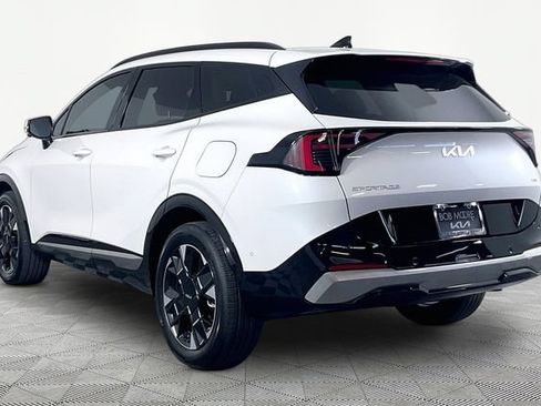 Certified 2026 Kia Sportage SX Prestige AWD/4WD image 4