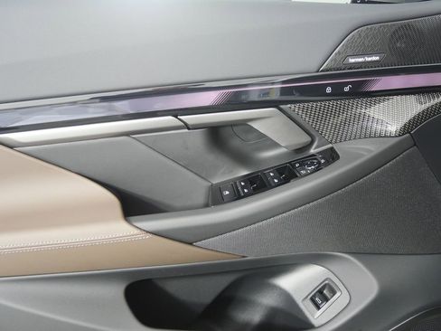 Certified 2026 BMW i5 eDrive40 w/ M Sport Package image 9