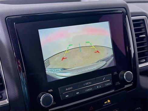 Used 2024 Nissan Frontier SL w/ Technology Package image 10