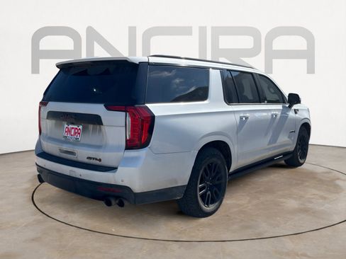 Used 2022 GMC Yukon XL AT4 image 10