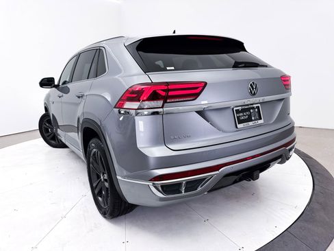 Used 2022 Volkswagen Atlas Cross Sport SEL R-Line AWD/4WD image 8