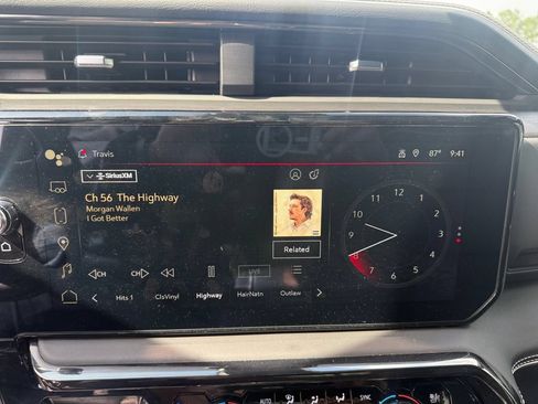 Used 2024 GMC Sierra 1500 AT4X AWD/4WD image 19