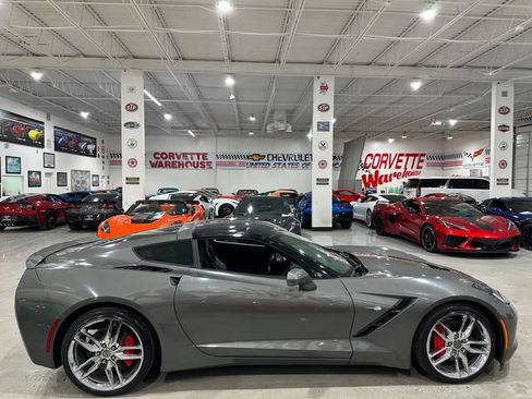 Used 2016 Chevrolet Corvette Stingray Coupe RWD image 5