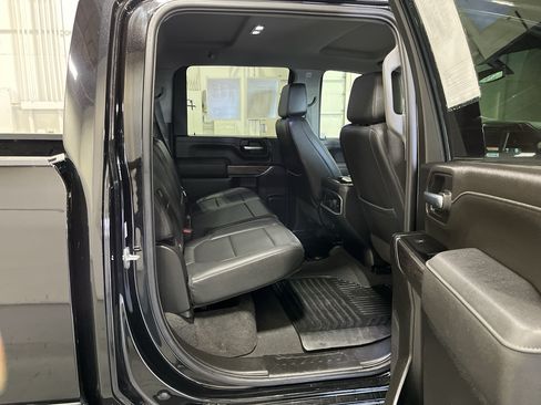 Certified 2022 Chevrolet Silverado 2500 LTZ w/ LTZ Convenience Package AWD/4WD image 18