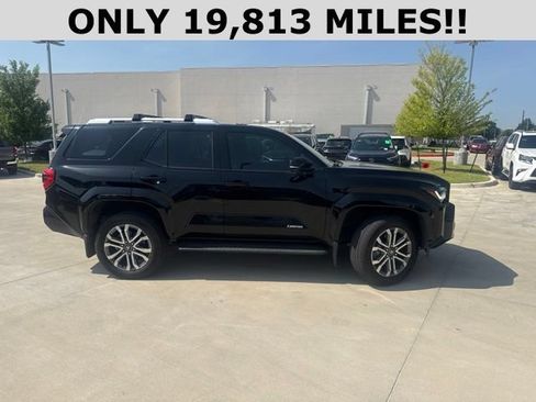 Used 2025 Toyota 4Runner Limited RWD image 2