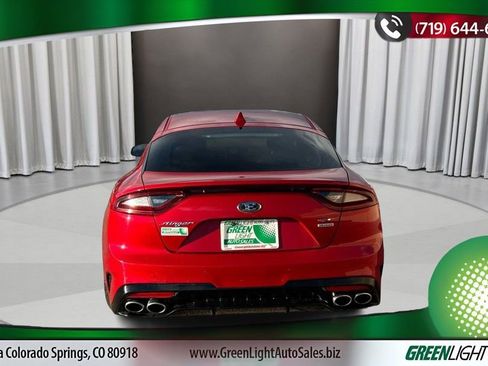 Used 2018 Kia Stinger GT2 image 4