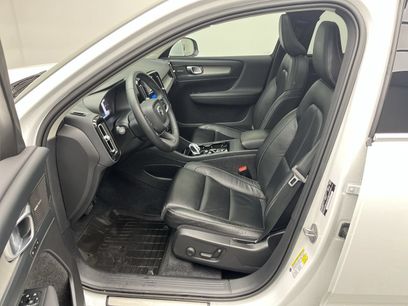 Used 2023 Volvo XC40 B5 Ultimate w/ Protection Package Premier