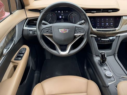 Used 2022 Cadillac XT6 Premium Luxury w/ Platinum Package AWD/4WD image 26