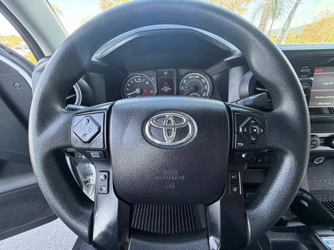 Used 2020 Toyota Tacoma SR AWD/4WD image 21