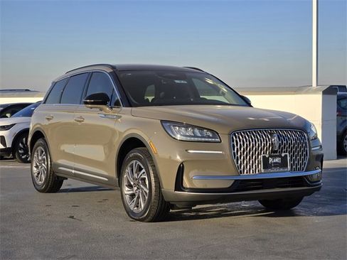 New 2025 Lincoln Corsair FWD w/ Equipment Group 101A image 3