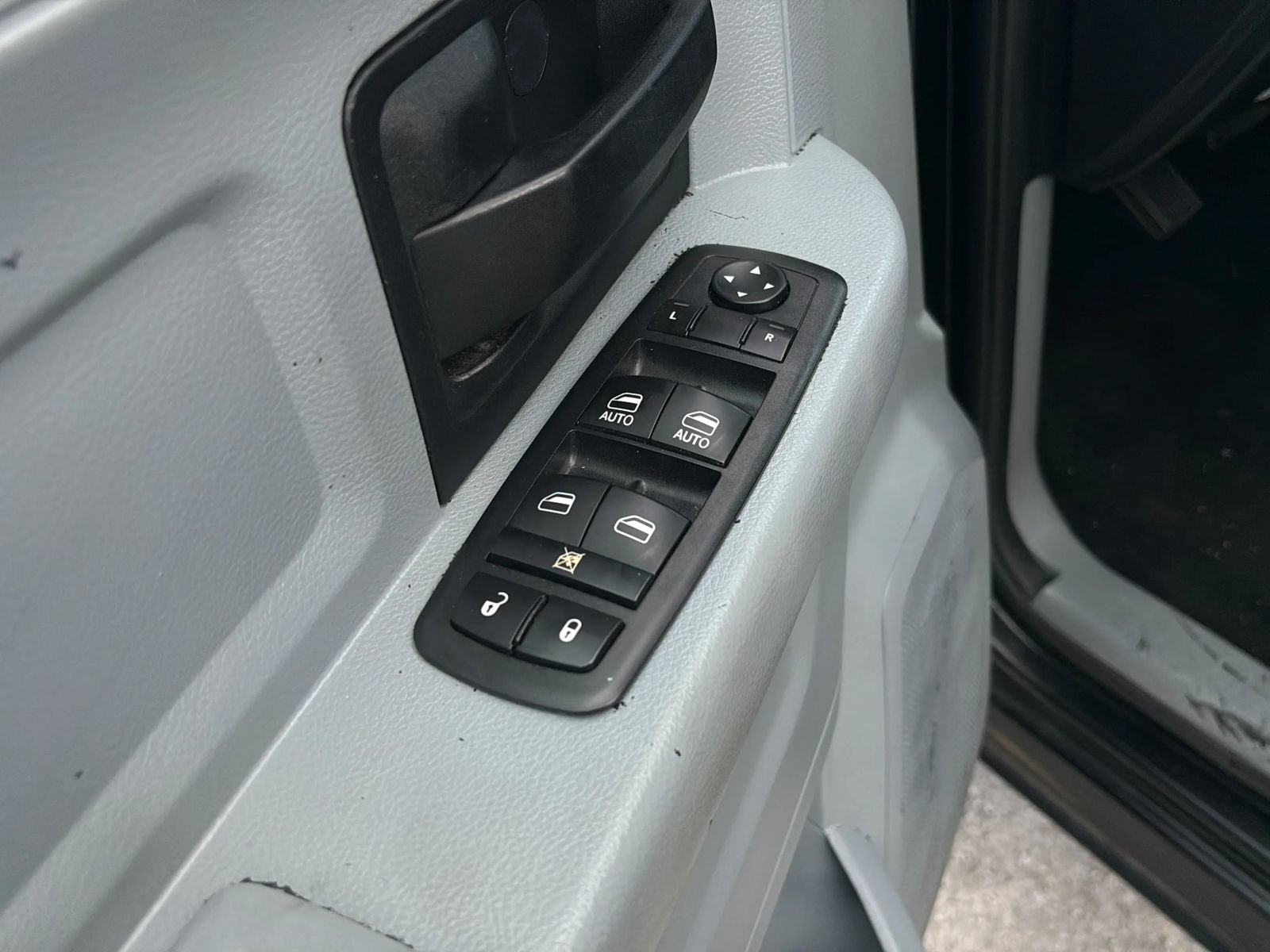 Used 2014 RAM 1500 Tradesman w/ Popular Equipment Group AWD/4WD image 24