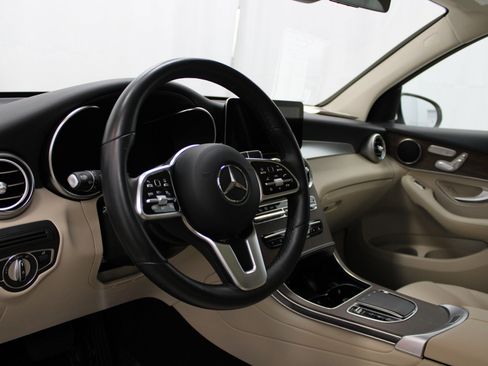 Used 2022 Mercedes-Benz GLC 300 4MATIC image 16