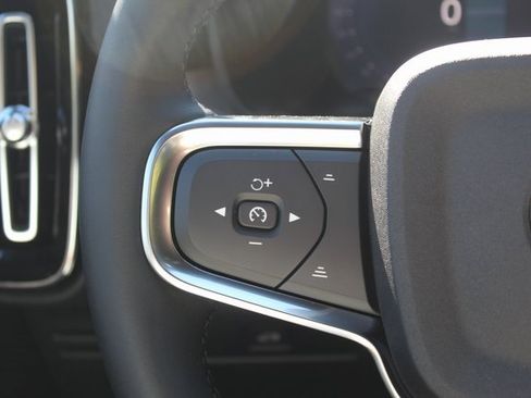 New 2026 Volvo XC40 B5 Ultra w/ Climate Package image 17