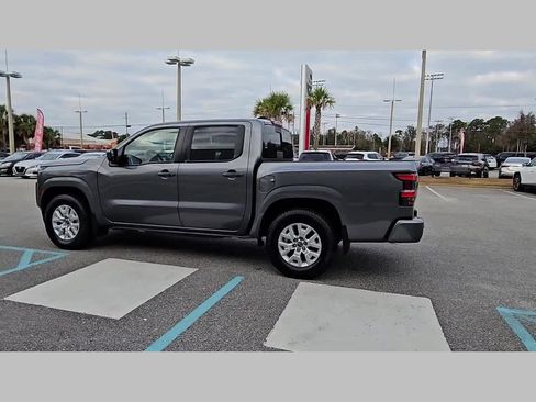 Used 2024 Nissan Frontier SV w/ SV Convenience Package image 28