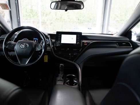 Used 2024 Toyota Camry SE w/ Cold Weather Package image 20