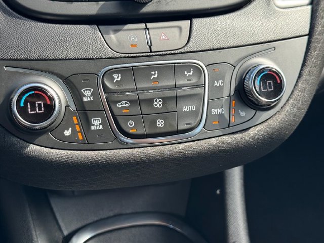 Used 2025 Chevrolet Malibu LT FWD image 22