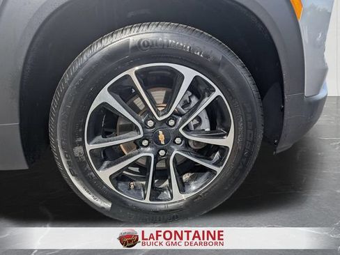 Used 2025 Chevrolet TrailBlazer LT FWD image 33