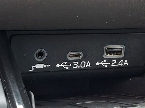 Used 2023 Subaru Outback Onyx Edition image 25