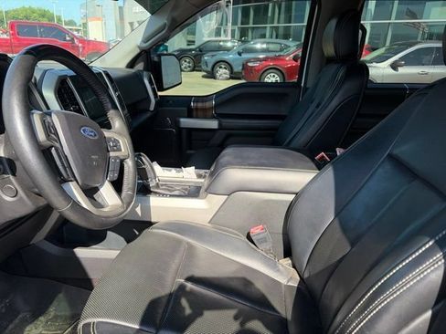 Used 2018 Ford F150 Lariat w/ Equipment Group 502A Luxury AWD/4WD image 9