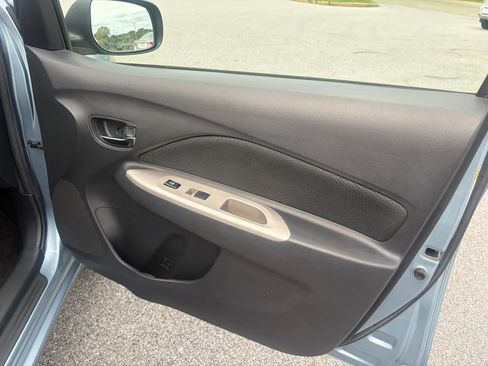 Used 2010 Toyota Yaris Sedan FWD image 28