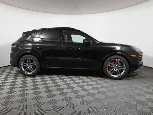 Used 2026 Porsche Cayenne S AWD/4WD image 8