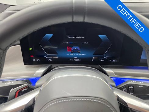 Certified 2023 BMW i7 xDrive60 AWD/4WD image 21