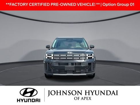 Used 2025 Hyundai Santa Fe SE AWD/4WD image 2