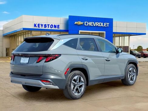 Used 2025 Hyundai Tucson SEL FWD image 7