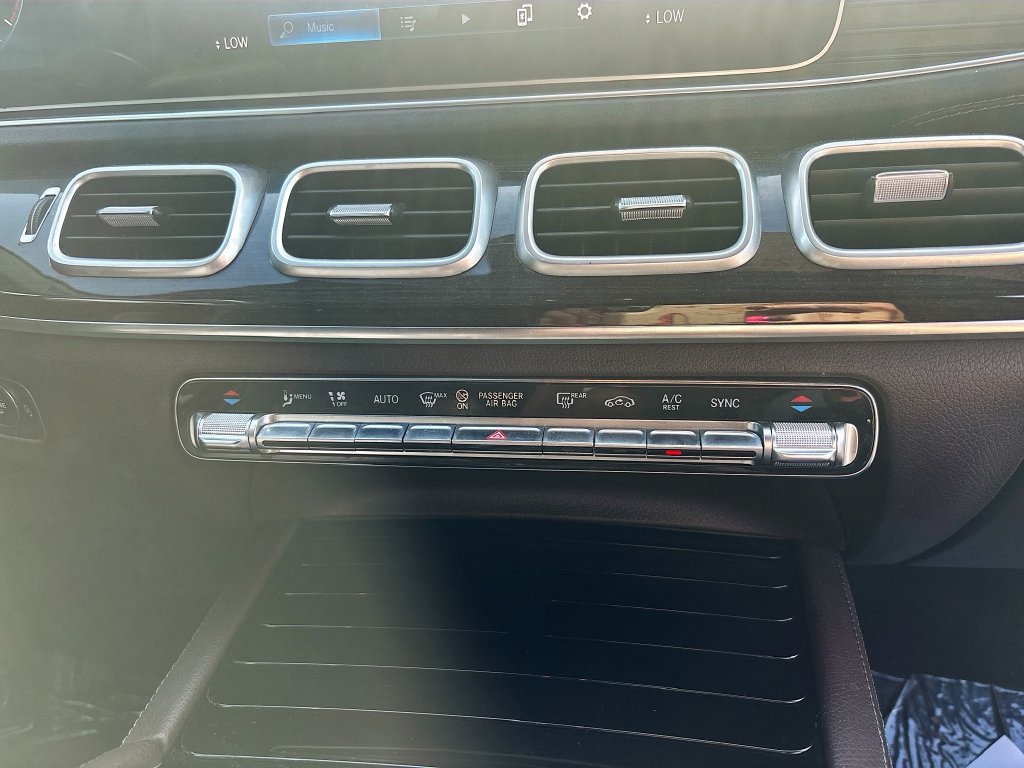 Used 2022 Mercedes-Benz GLS 450 4MATIC image 29
