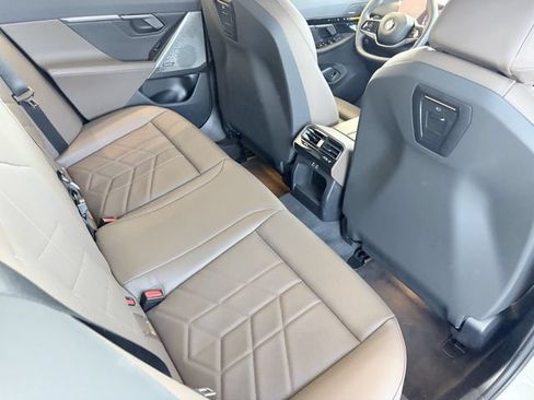 Used 2025 BMW 530i RWD image 13