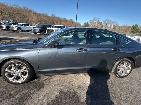 Used 2024 Honda Accord EX image 2