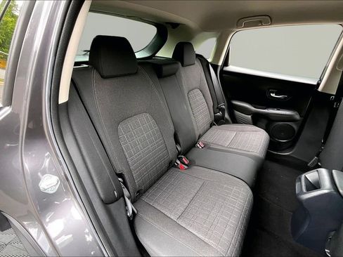 Certified 2024 Honda HR-V LX image 17