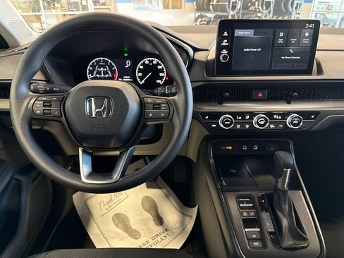 New 2026 Honda CR-V EX image 9