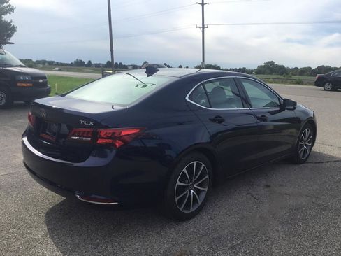 Used 2017 Acura TLX w/ Technology Package FWD image 6