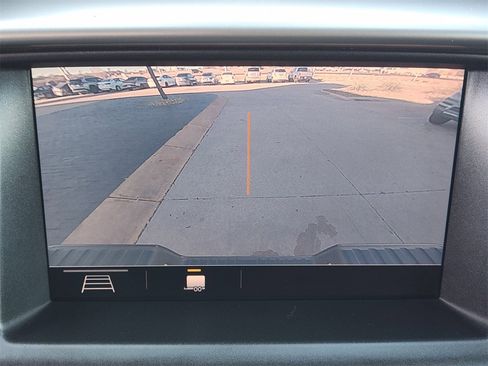 Used 2022 Chevrolet Colorado ZR2 image 17