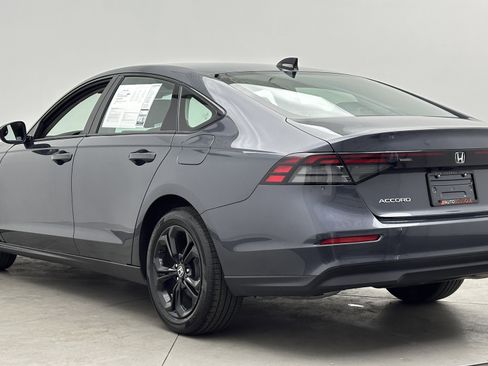 Used 2025 Honda Accord SE image 6