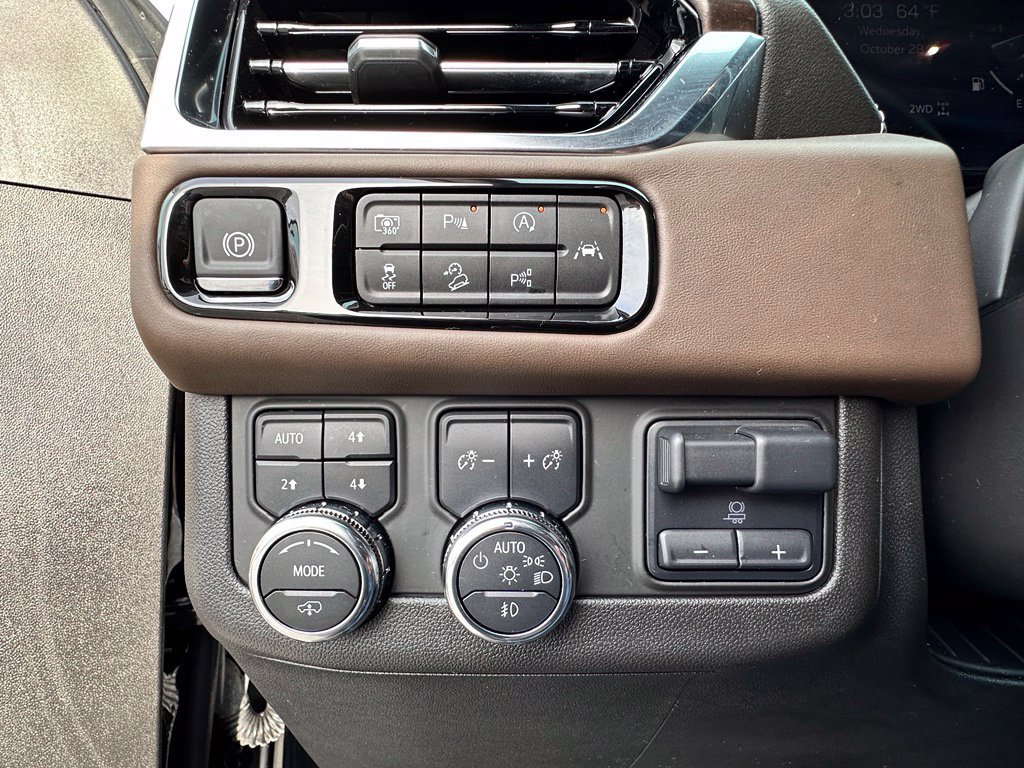 Certified 2025 GMC Yukon Denali Ultimate AWD/4WD image 41