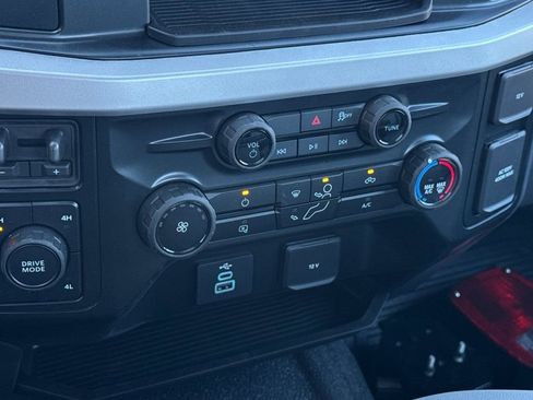 New 2025 Ford F550 4x4 Regular Cab Super Duty image 15