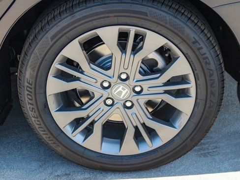 New 2026 Honda Odyssey Touring image 19