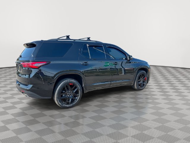 Used 2023 Chevrolet Traverse Premier w/ Redline Edition AWD/4WD image 12
