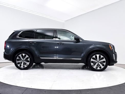 Used 2022 Kia Telluride EX w/ EX Premium Package FWD image 43