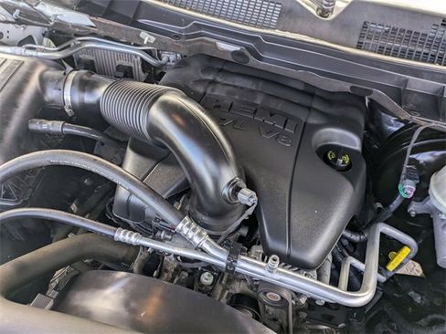 Used 2017 RAM 1500 Laramie image 31