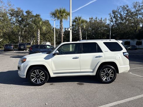 Used 2015 Toyota 4Runner Limited image 4