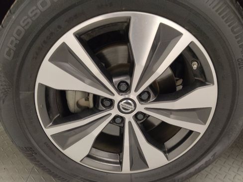 Used 2019 Nissan Murano SV w/ Premium Package image 31