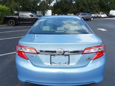 Used 2012 Toyota Camry XLE FWD image 13