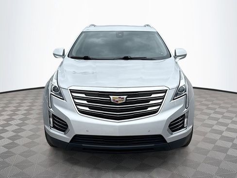 Used 2018 Cadillac XT5 Luxury w/ Driver Awareness Package FWD image 2