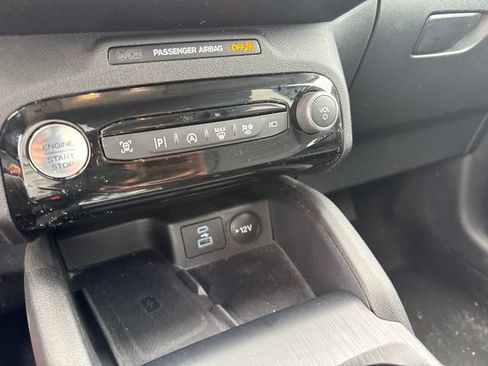 Used 2023 Ford Escape Platinum AWD/4WD image 19