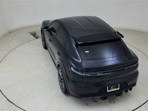 Used 2024 Porsche Cayenne Turbo GT image 83
